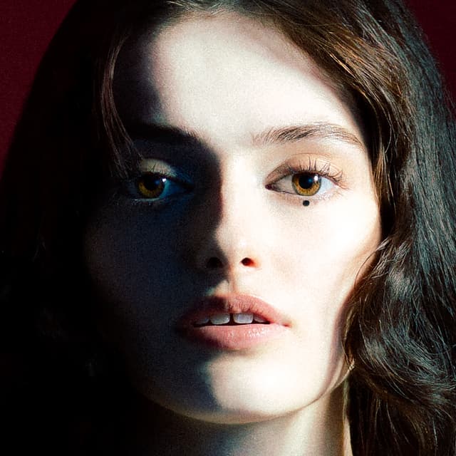 Album cover art for Monstrueuse