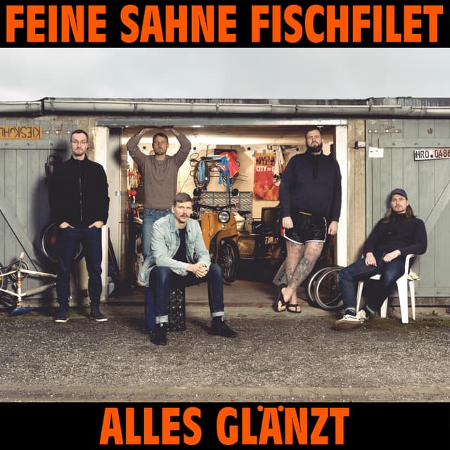 Album cover art for Alles glänzt