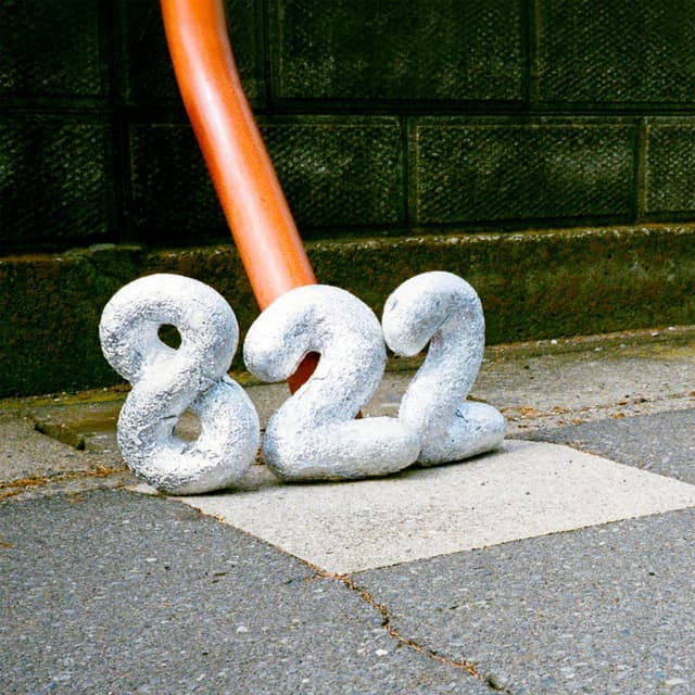 Album cover art for 822