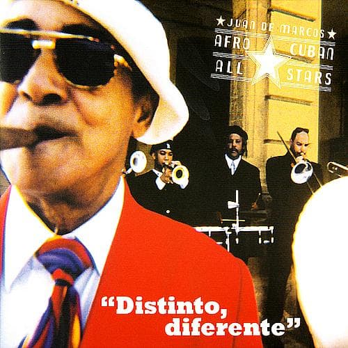 Album cover art for Distinto, Diferente