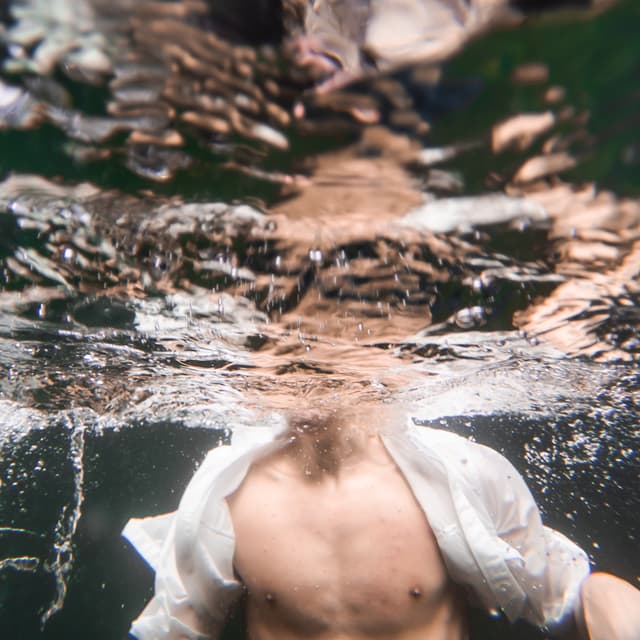 Album cover art for Gravità Zero