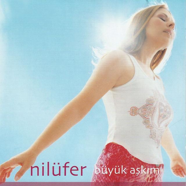 Album cover art for Büyük Aşkım