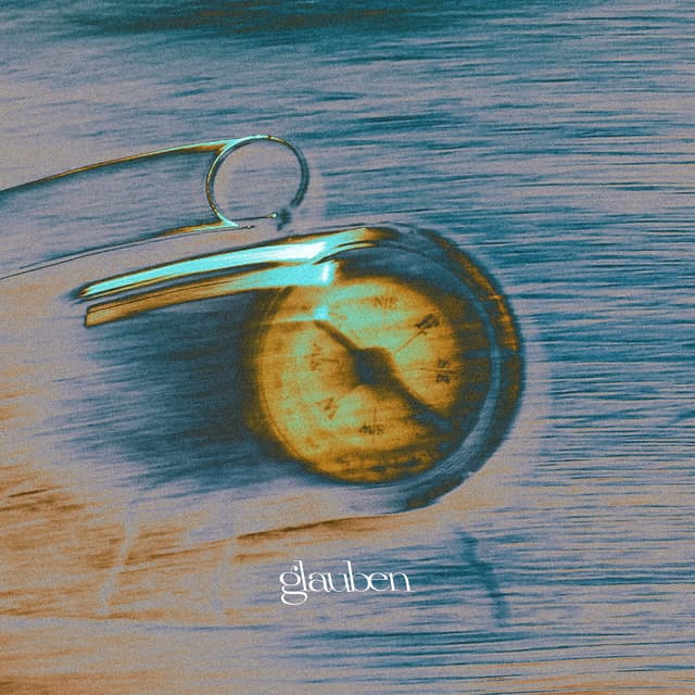 Album cover art for 欠片