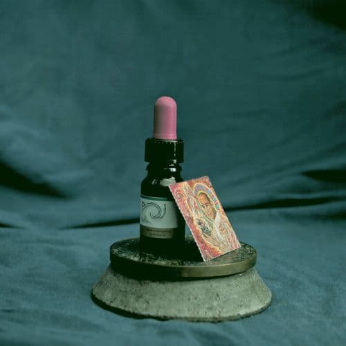 Album cover art for Vial Less