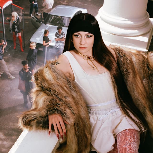 Album cover art for Favourite Girl