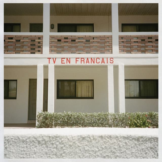 Album cover art for TV en Français