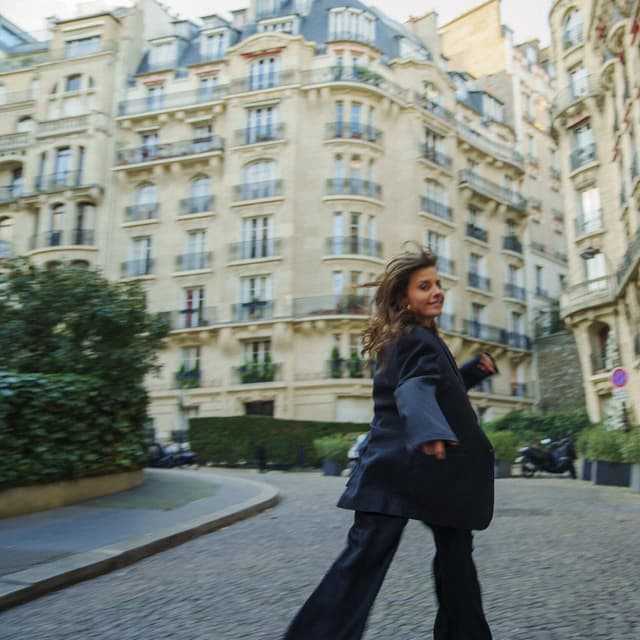 Album cover art for Un jour ou deux