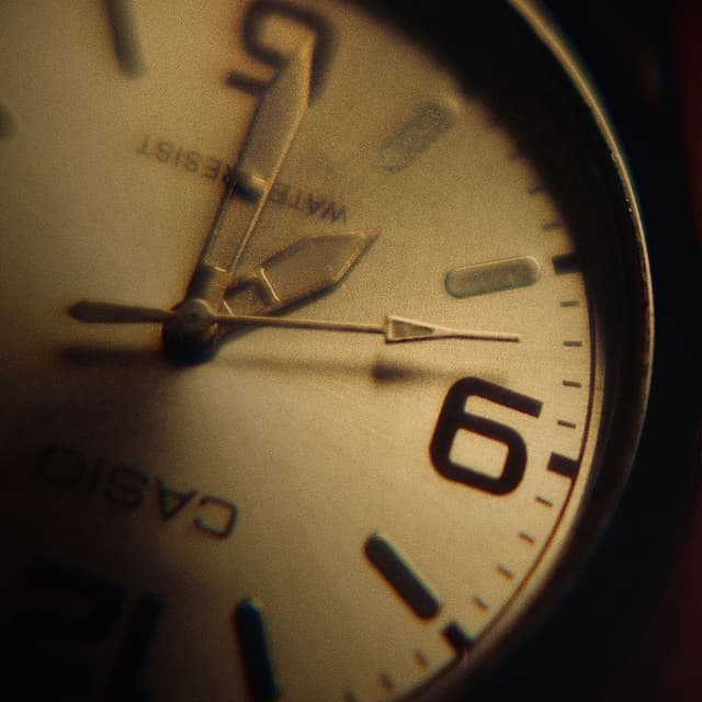 Album cover art for อยากจะกอดเธอนาน ๆ (HAVE A GOOD TIME)