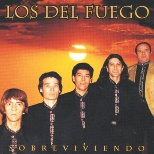 Album cover art for Sobreviviendo