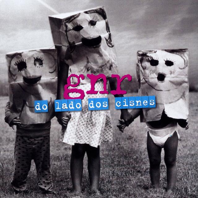 Album cover art for Do Lado dos Cisnes