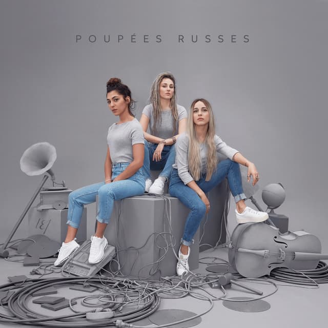 Album cover art for Poupées Russes