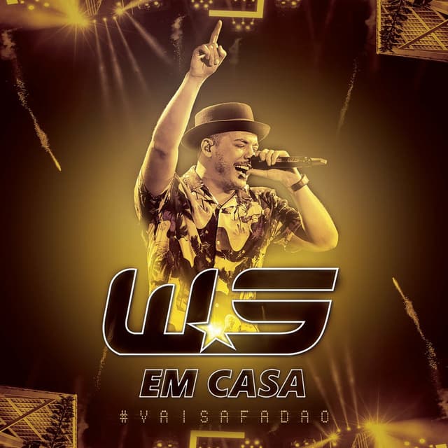 Album cover art for Em Casa