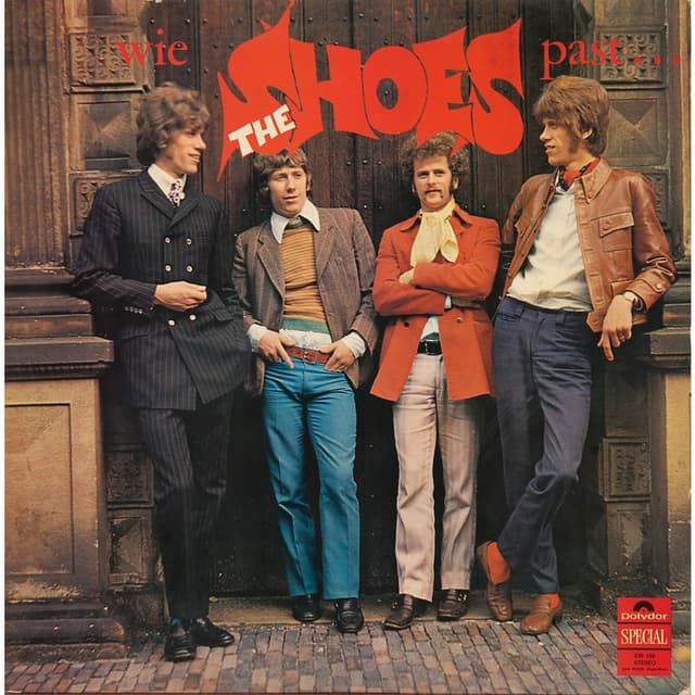 Album cover art for Wie The Shoes Past...