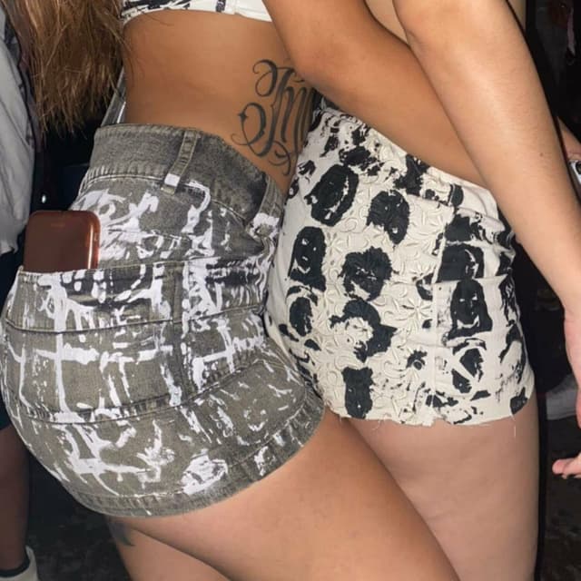 Album cover art for Mtg Menina Veneno