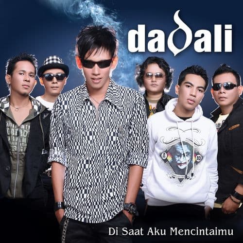 Album cover art for Di Saat Aku Mencintaimu
