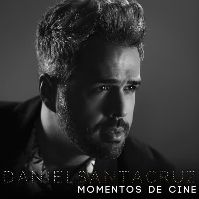 Album cover art for Momentos de Cine