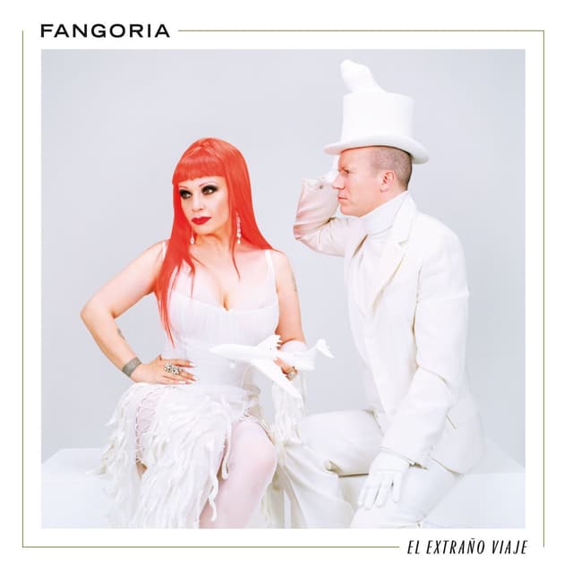 Album cover art for El Extraño Viaje