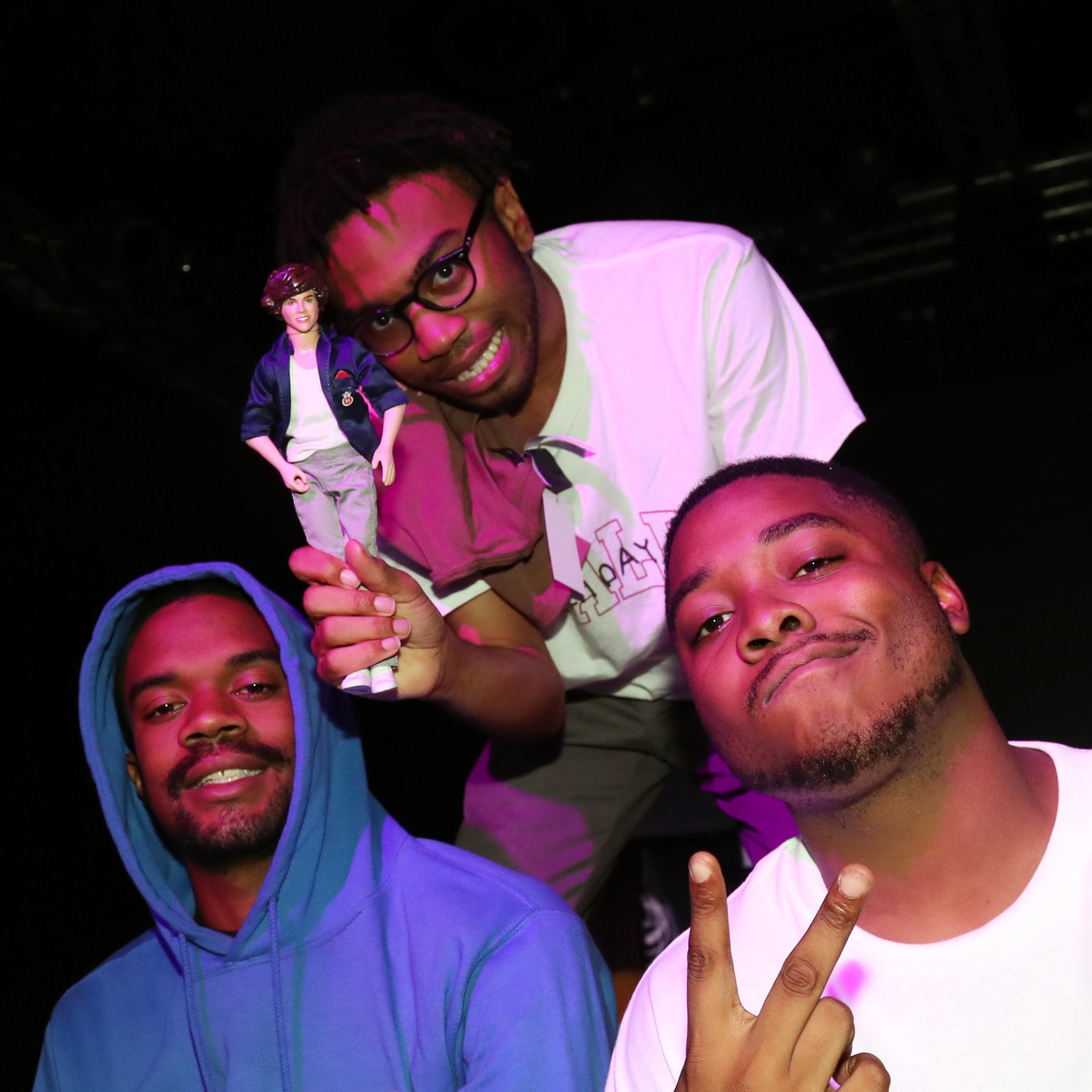 Dynamic cover art