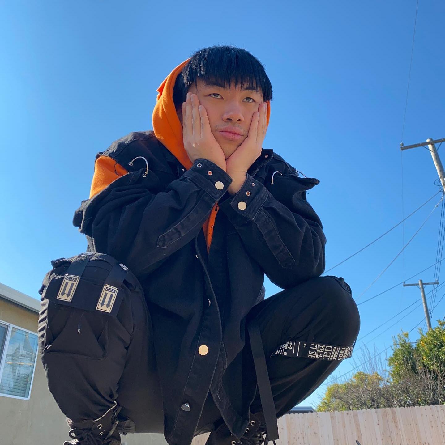 Dynamic cover art