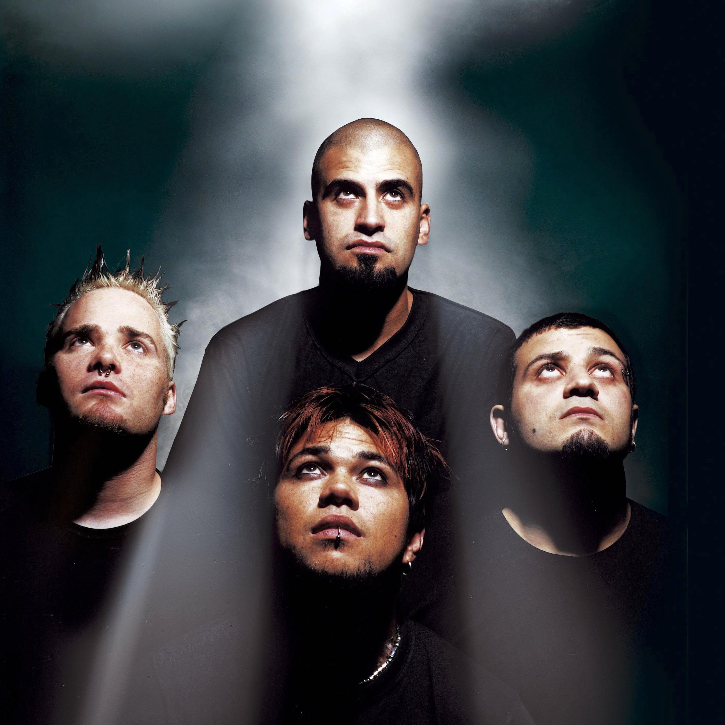 Dynamic cover art