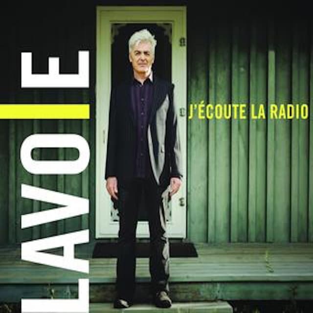 Album cover art for J'Écoute la Radio