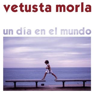Album cover art for Un Día En El Mundo