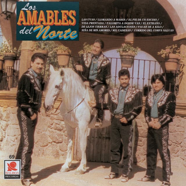 Album cover art for Con Los Amables Del Norte