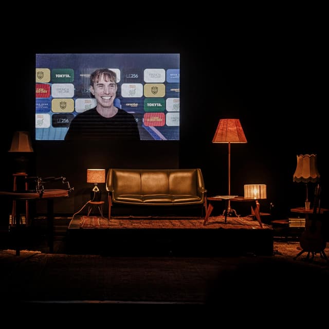 Album cover art for Seul en scène (Live)